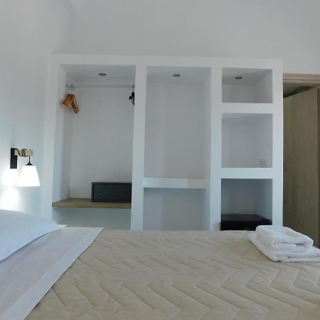 Fira Capital Rooms Fira (Santorini) Exterior photo