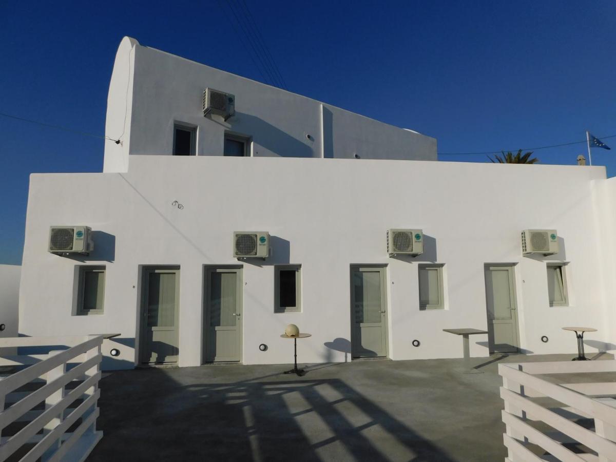 Fira Capital Rooms Fira (Santorini) Exterior photo