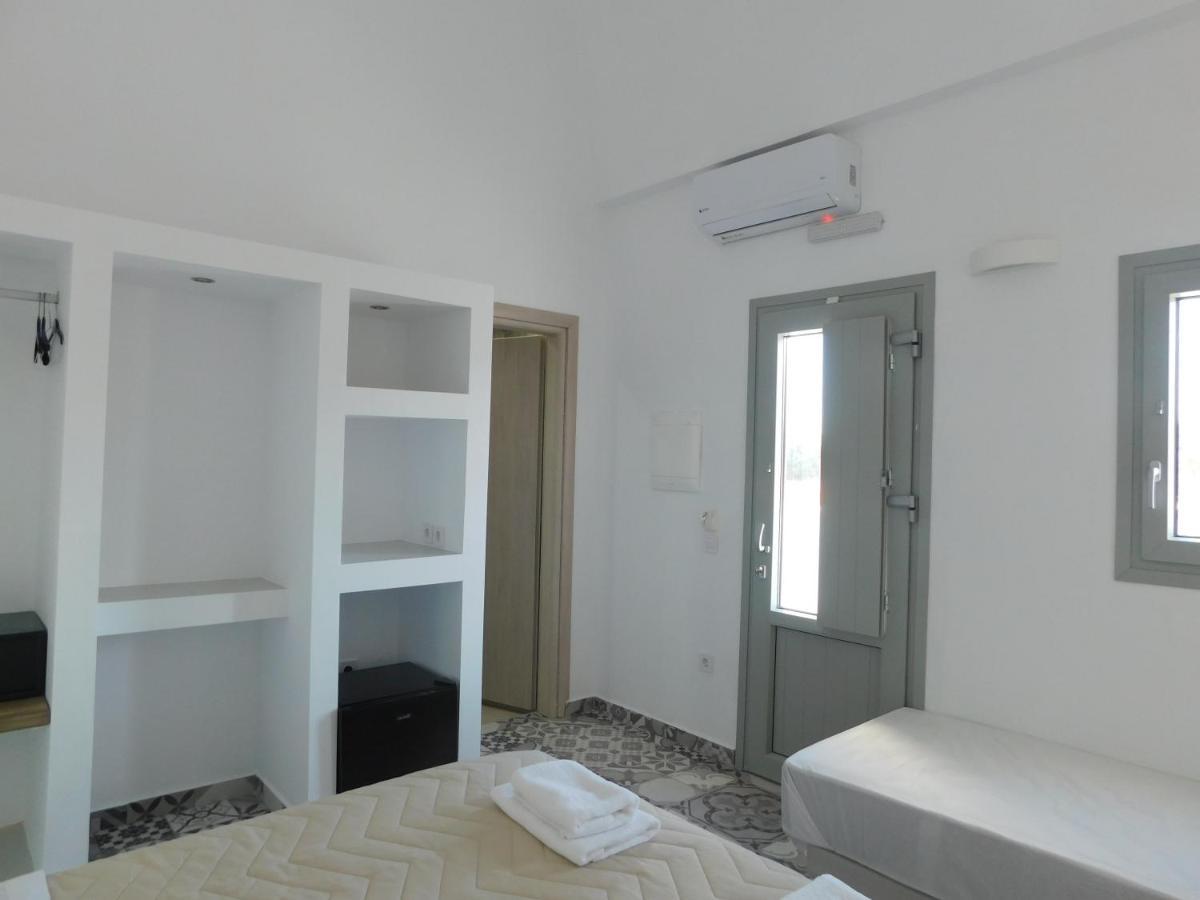 Fira Capital Rooms Fira (Santorini) Exterior photo